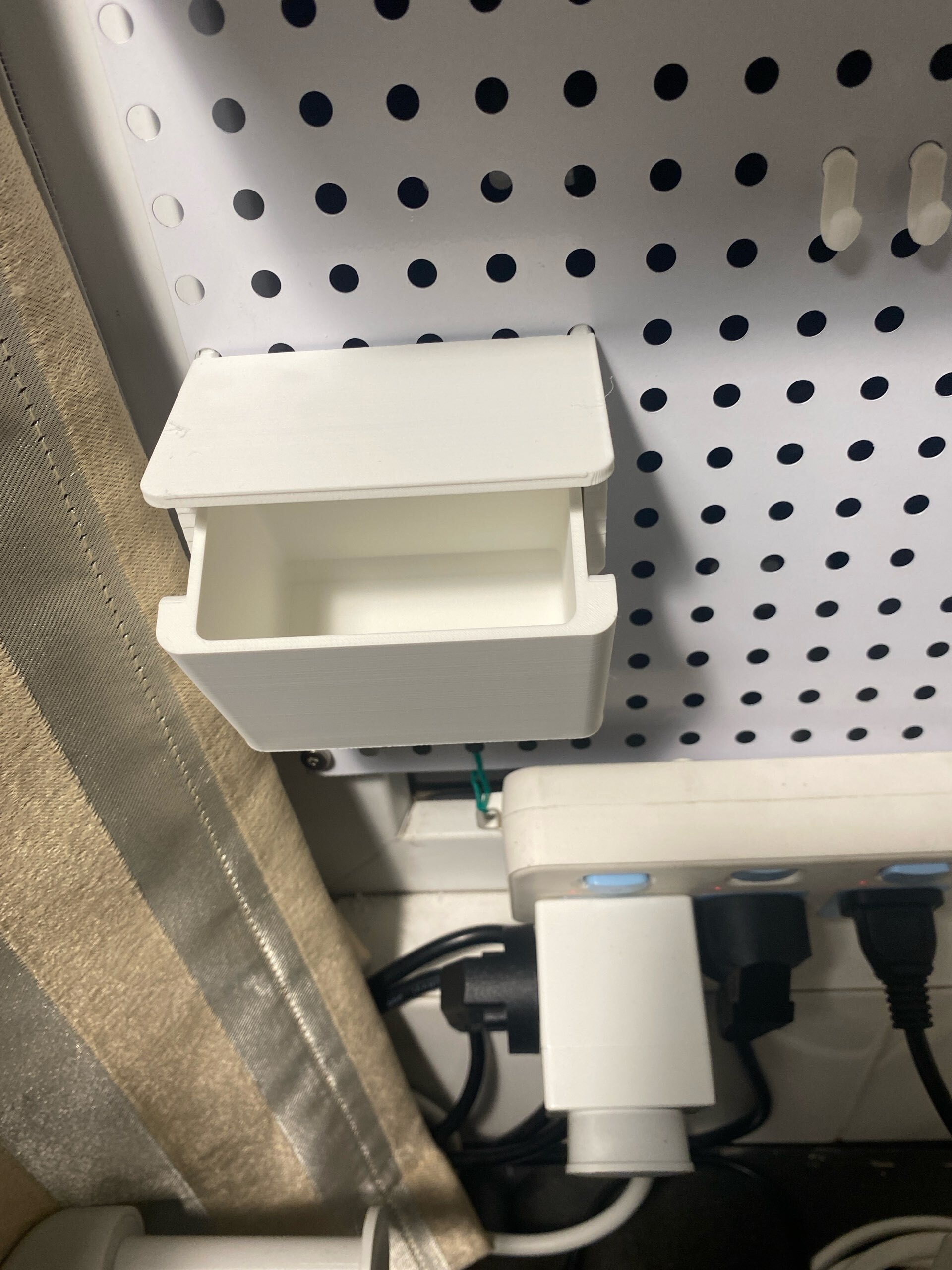 适用宜家圆孔洞洞板配件圆孔 通用免打孔收纳盒