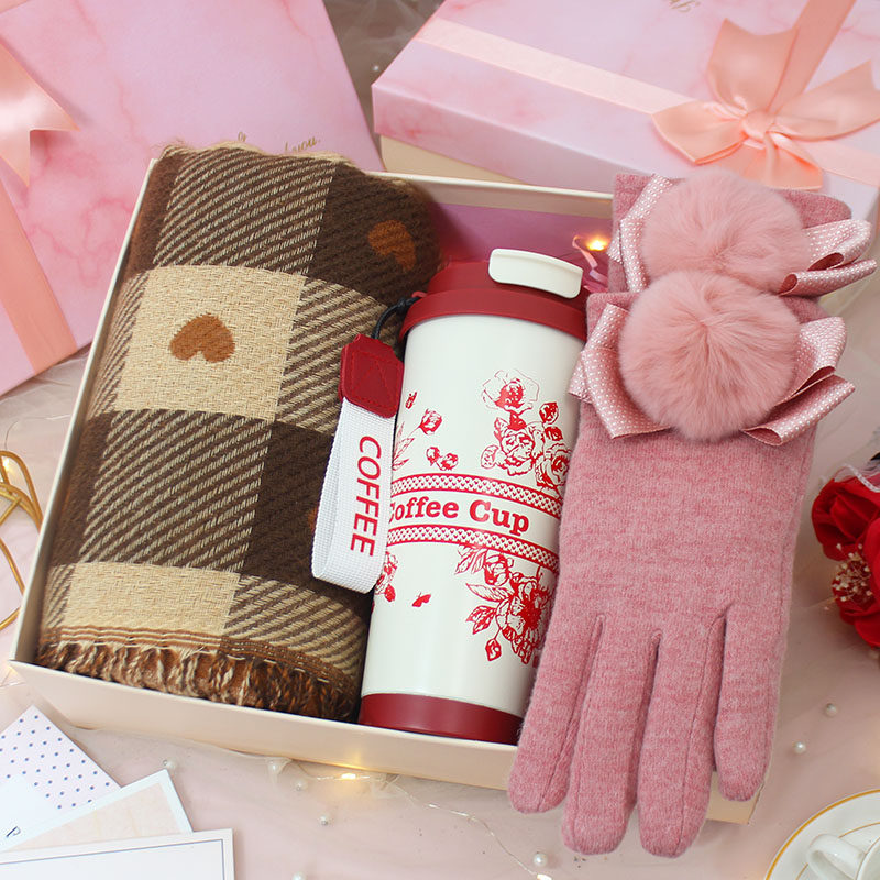 情人节礼物送女朋友女生生日礼物老婆秋冬暖心围巾手套惊喜仪式感