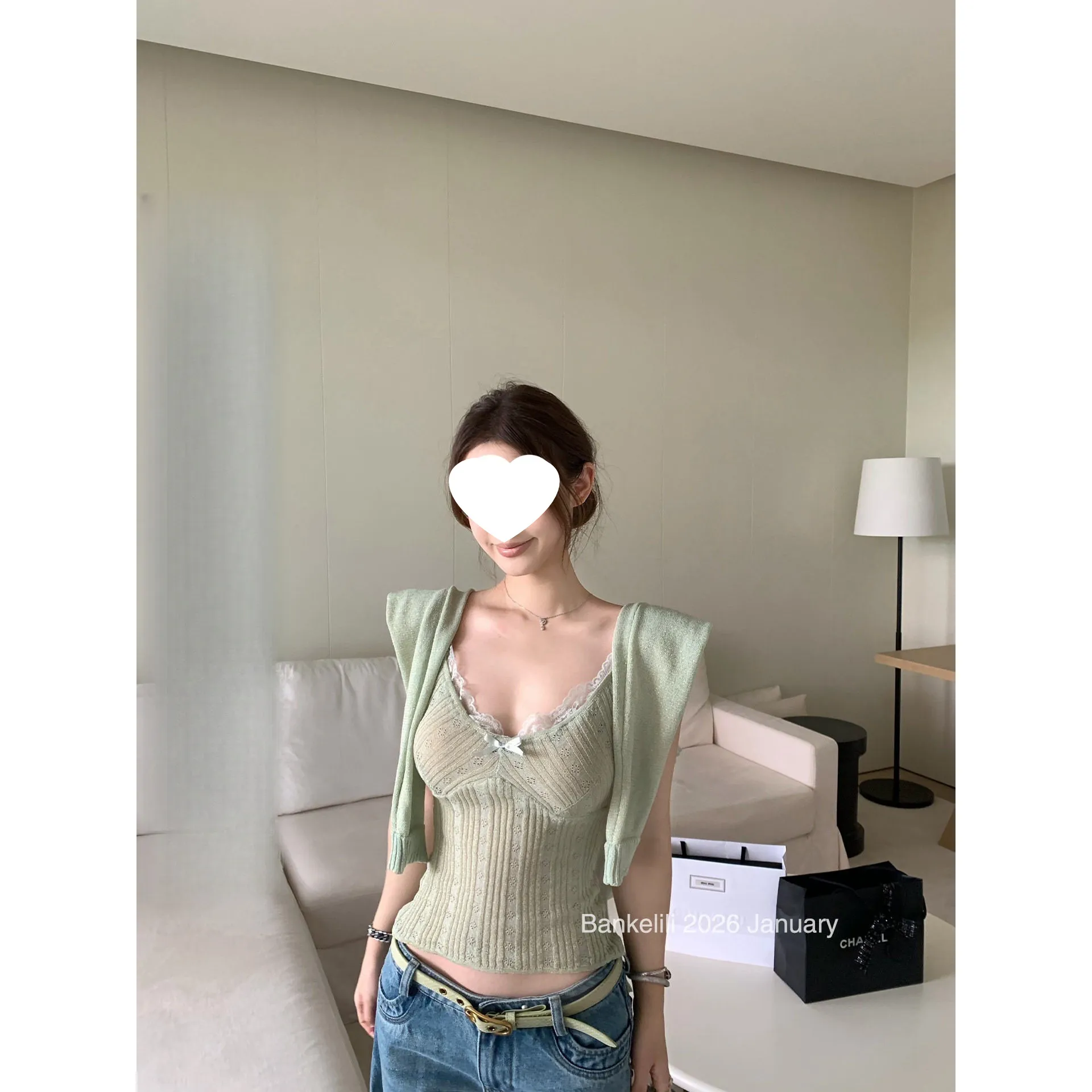 闪闪惹人爱蕾丝吊带套组图片