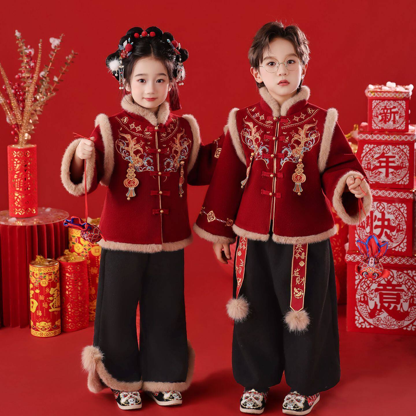新款男女童汉服冬季儿童拜年服加厚套装锦鲤红色喜庆过年服兄妹装
