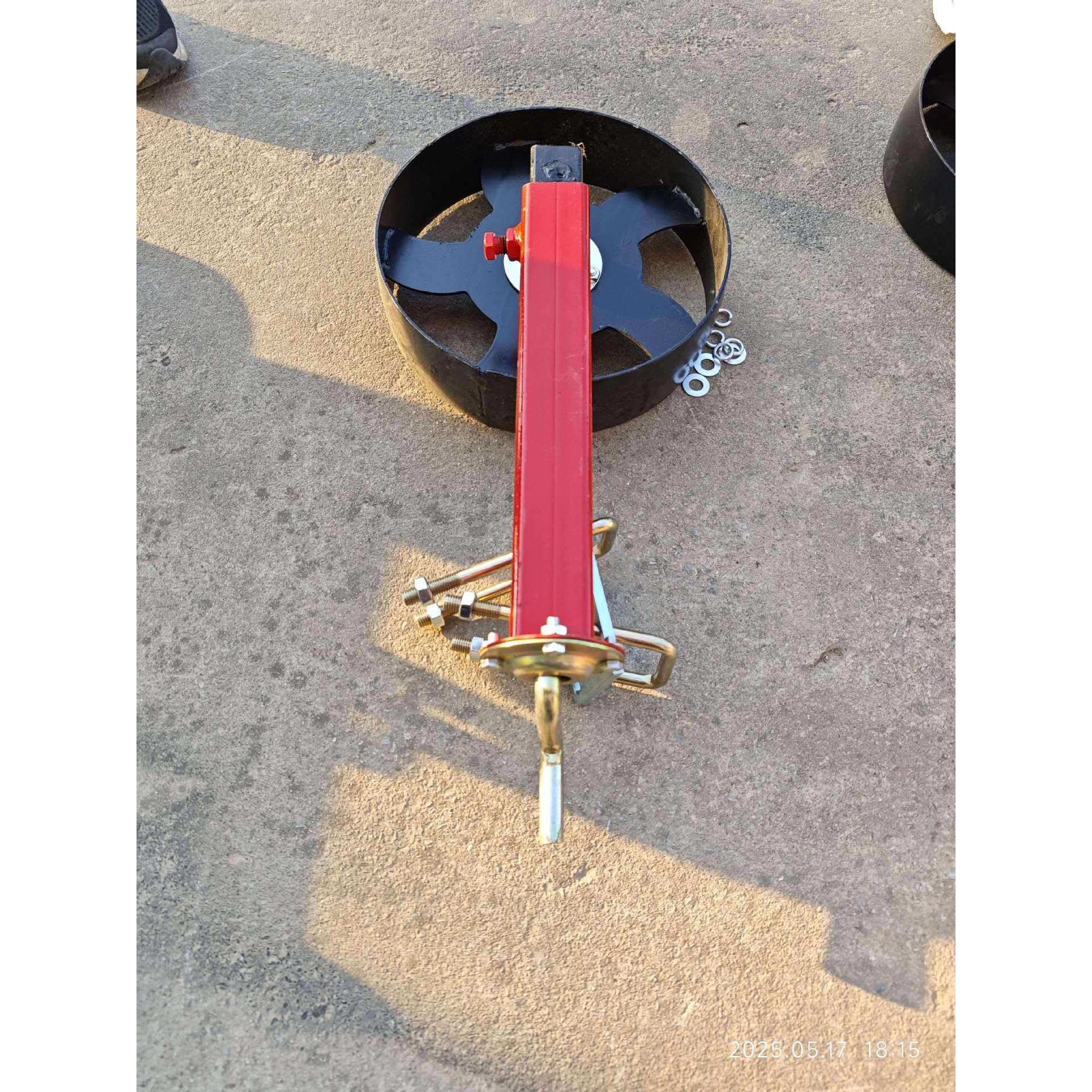 玉米播种机限深轮玉米播种机限位地轮两边保持平衡轮子可调节高度