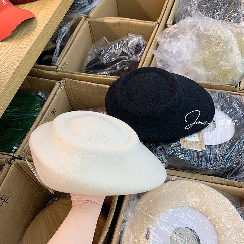 秋冬网红ins飞碟帽羊毛法式英伦礼帽设计师款显小脸型定型贝雷帽
