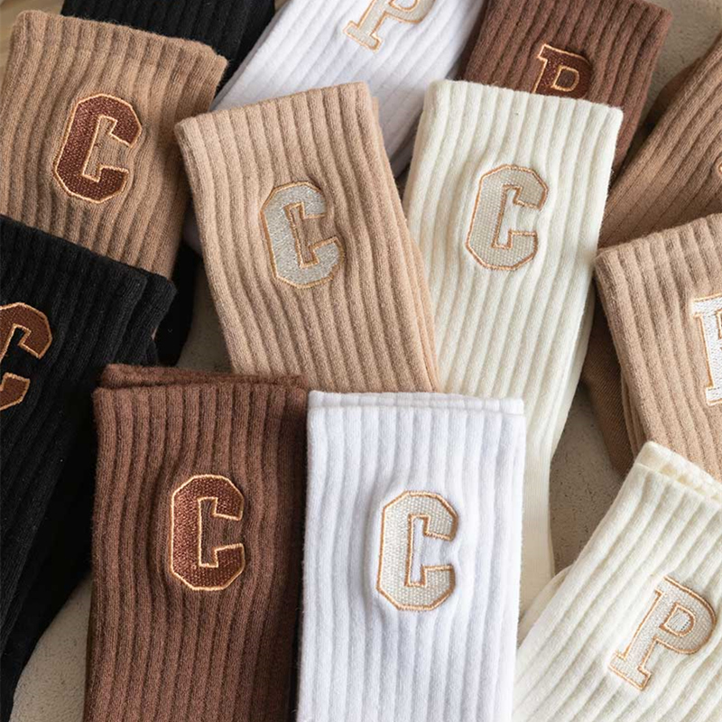 咖啡色美拉德风中筒袜子女ins风韩式潮流外穿搭配乐福小皮鞋袜子