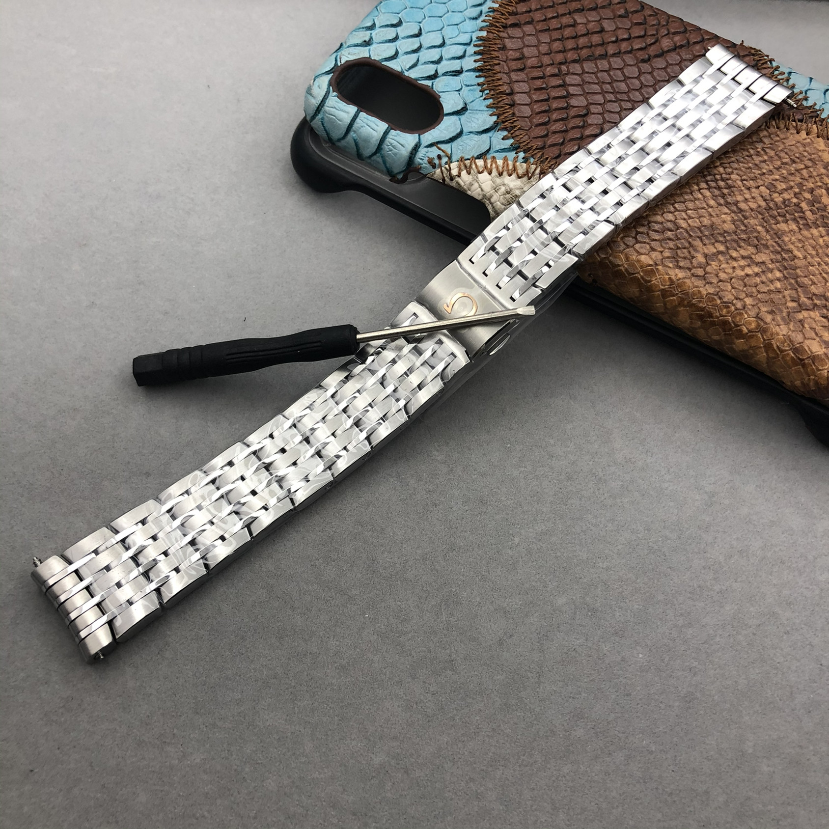 梦诗纯适配欧米茄明亮之蓝表带钢带碟飞男士表带431实心钢带 20mm