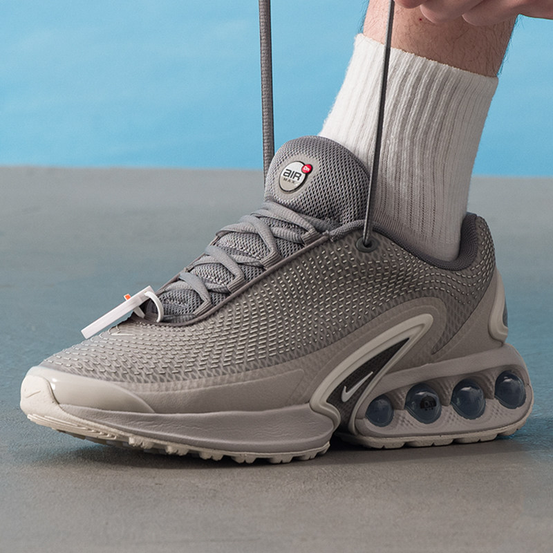 NIKE耐克正品男鞋气运动鞋日常户外旅游鞋透轻便耐磨休闲鞋DV33