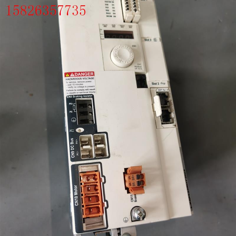 施耐德LXM32MD72N4驱动器成色漂亮 测试包好(议价)