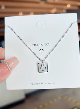 气质方块笑脸吊坠设计感钛钢项链不掉色女轻奢小众颈链时尚锁骨链