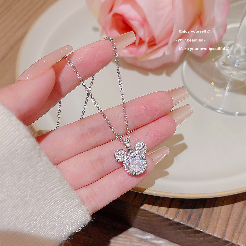 闪钻轻奢小熊吊坠小众设计感颈链气质锁骨链项链不掉色女夏季配饰