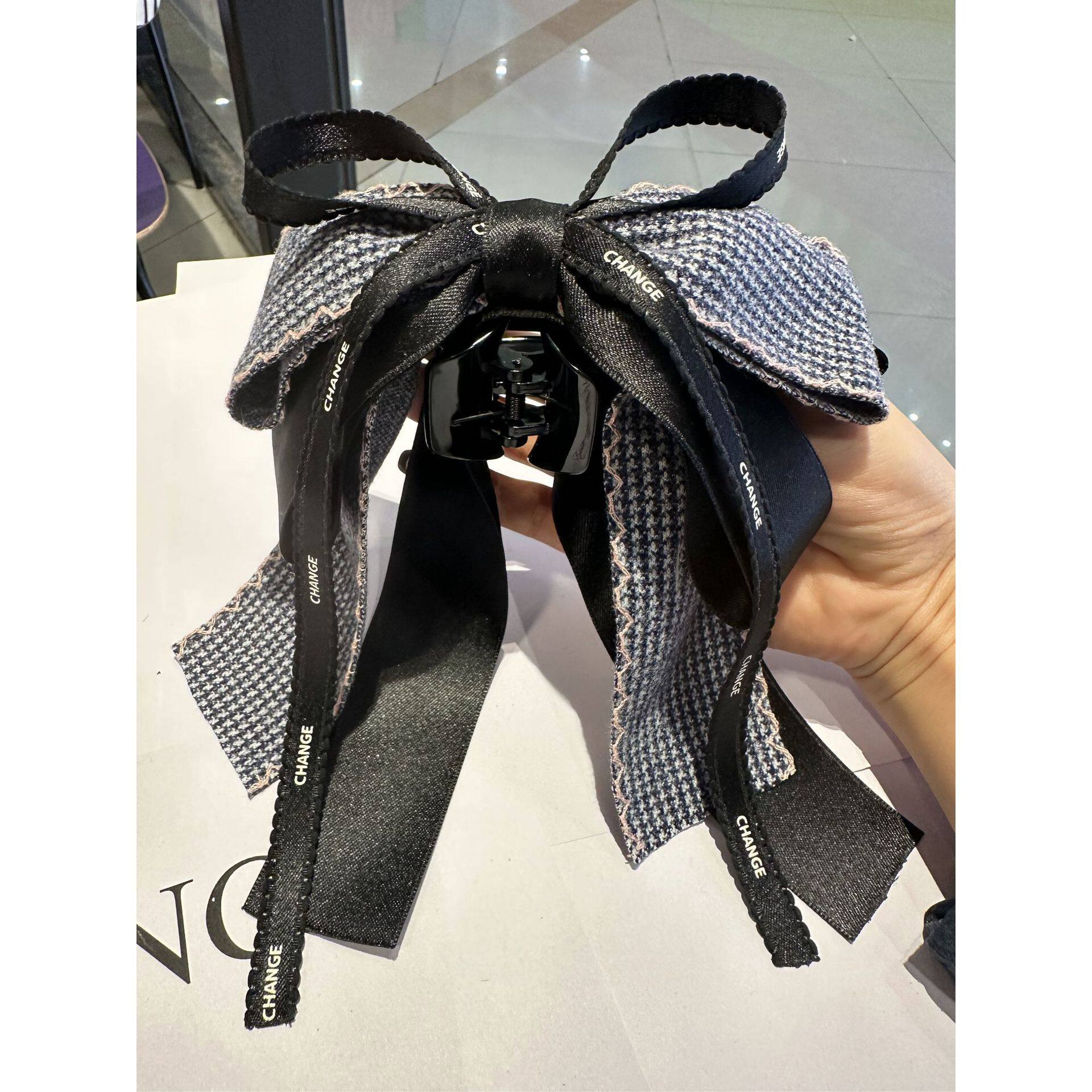 毛绒千鸟格布艺蝴蝶结发夹清新水钻后脑勺气质顶夹马尾夹新款