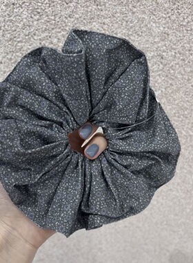 气质秋冬新款～复古暗灰色碎花大肠发圈扎头发绳高弹力头绳头花
