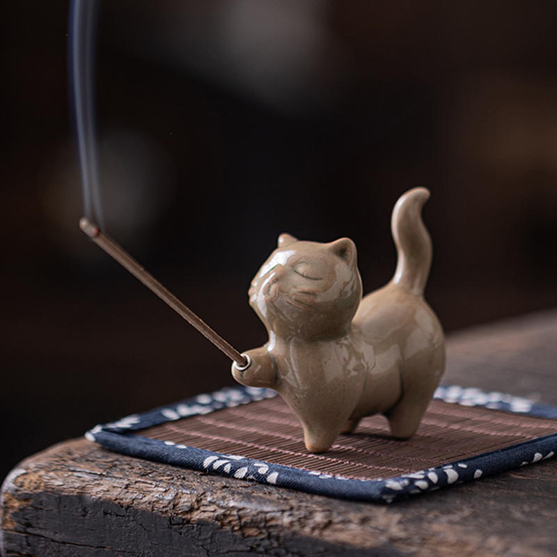 陶瓷小猫咪香薰炉可爱软萌治愈摆件檀香道茶宠笔架室内家用线香插