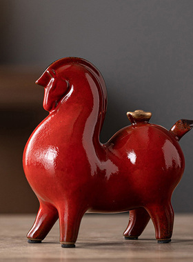 陶瓷红马小摆件家居客厅书房办公室桌面茶玩可爱唐马博古架装饰品