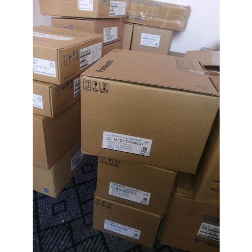 全新安川伺服GV-75A61+GDV-550A01A原装有意者欢迎询价