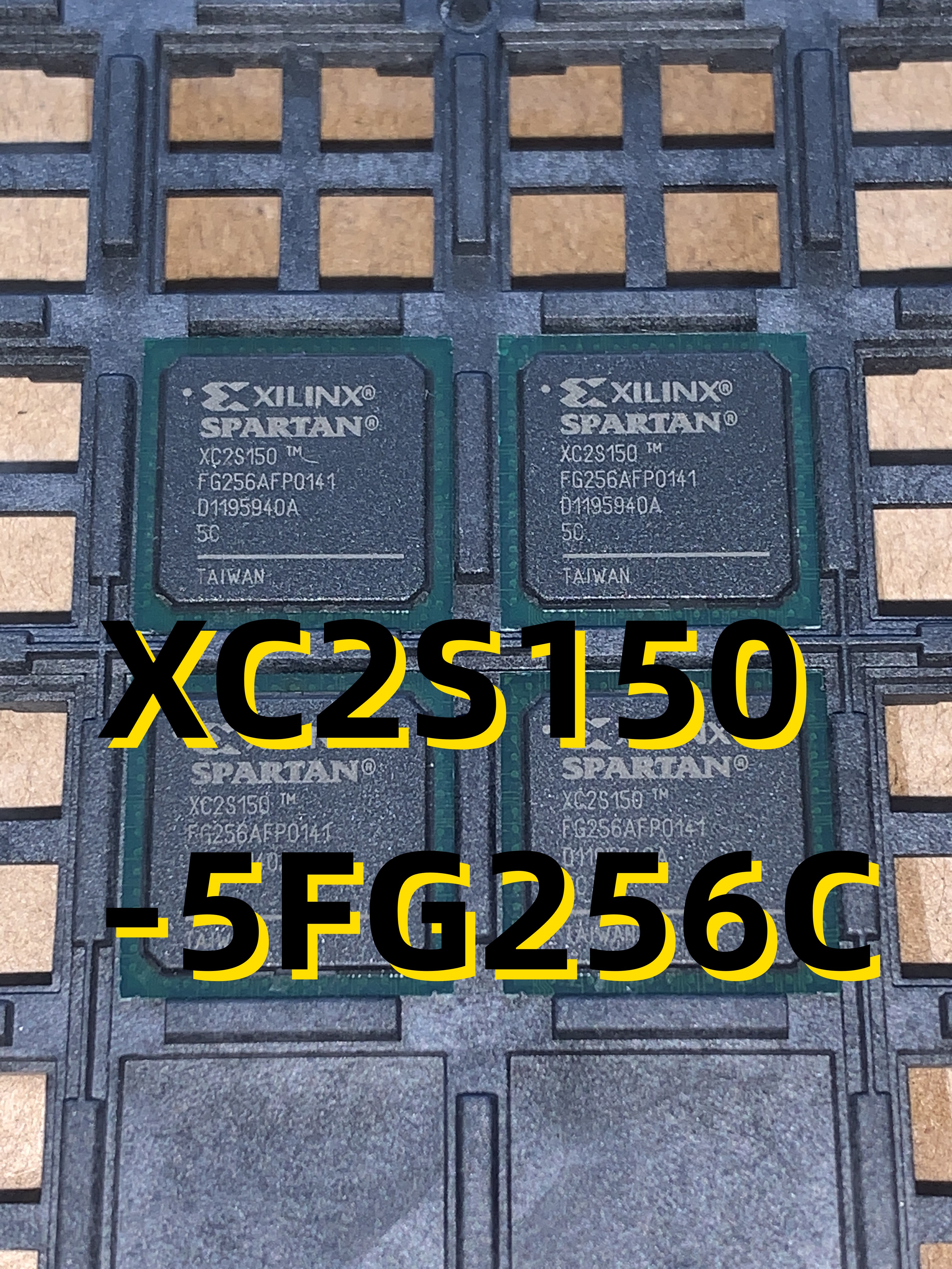 XC2S150-5FG256C  01+ BGA  原装现货