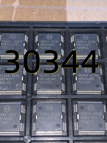 30344  05+ PQFP64   散新