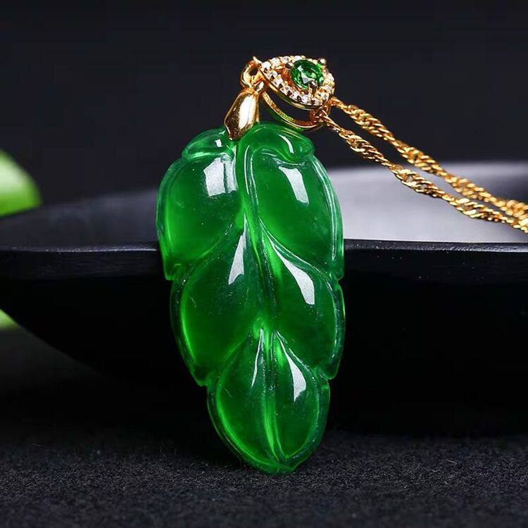 天然帝王绿冰种冰透碧玉翡翠树叶金枝玉叶子玉佩玉坠吊坠项链挂坠