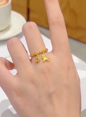 金色马上有钱吊坠戒指女