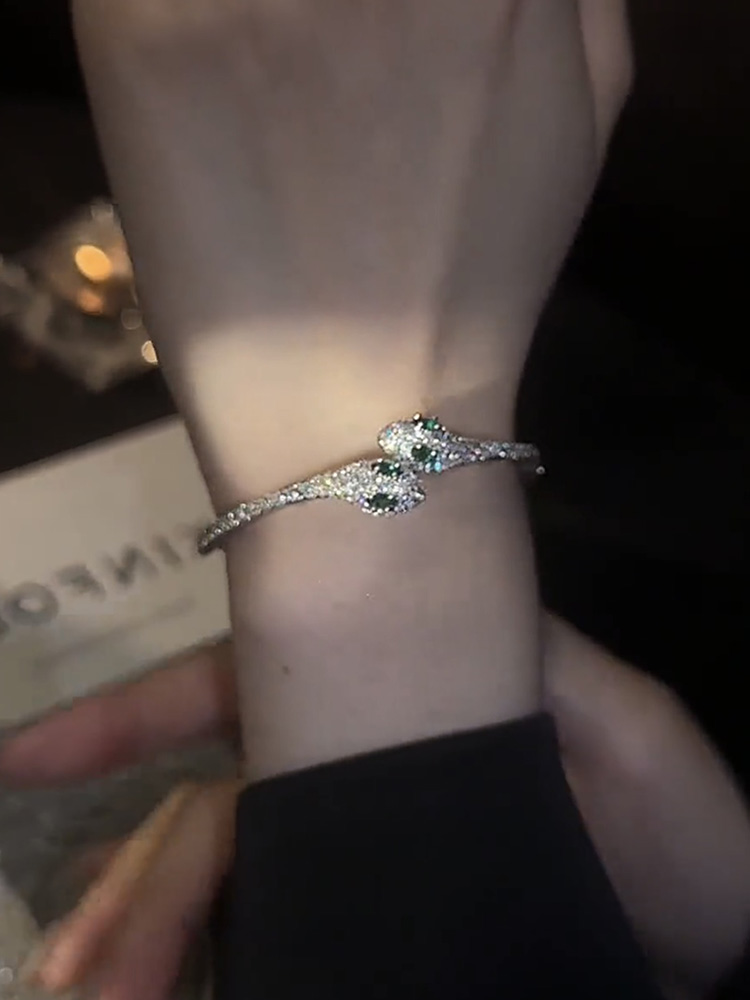 高级感微镶蛇形开口手镯