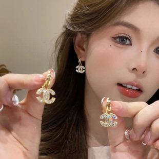 超闪镶钻小香风吊坠耳扣女2025年新款潮气质轻奢高级感耳环耳饰品