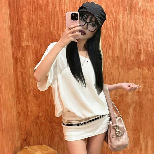 斜肩鸡眼装饰包臀短裙连衣裙女