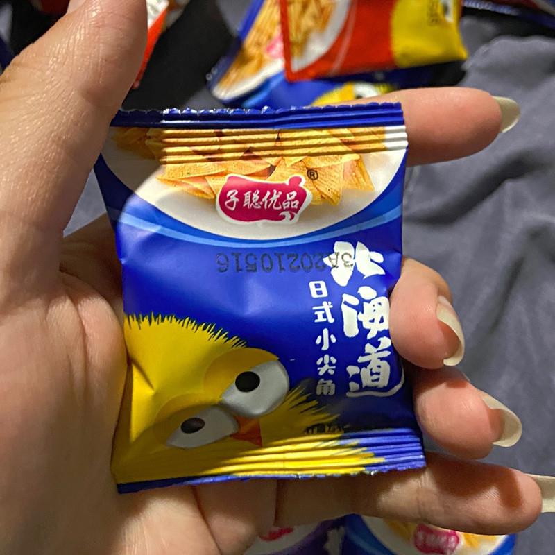 子聪优品北海道日式小尖角锅巴薯片零食小吃整箱网红牛休闲食品