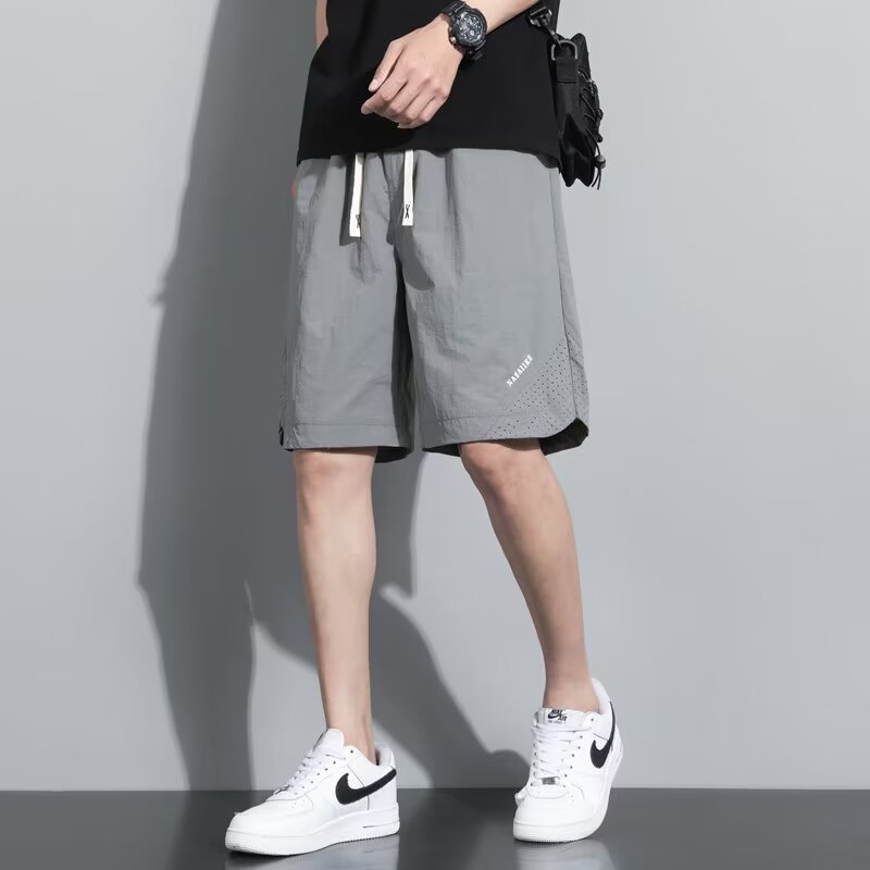 夏季简约潮薄款五分休闲短裤男士冰丝速干运动大码裤衩中裤子新款