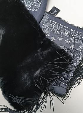 真丝聚酯纤维复合双面秋冬氛围感黑色腰果花流苏围巾围脖披肩满20