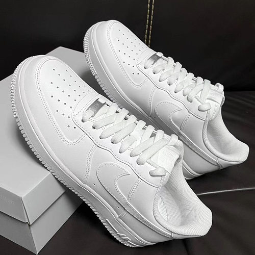 Nike/耐克 Air Force1 空军一号舒适耐磨女子休闲板鞋DD8959-100