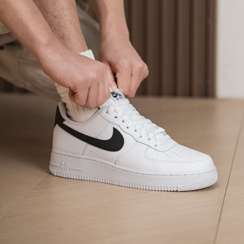 Nike耐克 AIR FORCE 1 '07空军一号男白色 板鞋 CT2302-100百亿