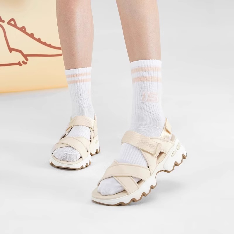 Skechers斯凯奇夏季新款熊猫凉鞋厚底女鞋沙滩鞋缓震运动鞋119710