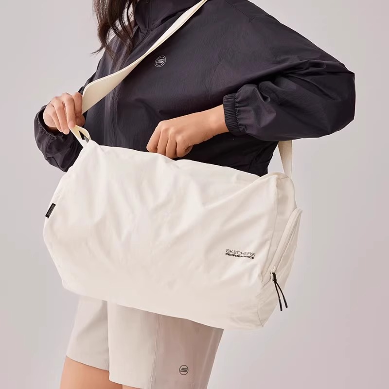 斯凯奇男女同款大容量休闲单肩包