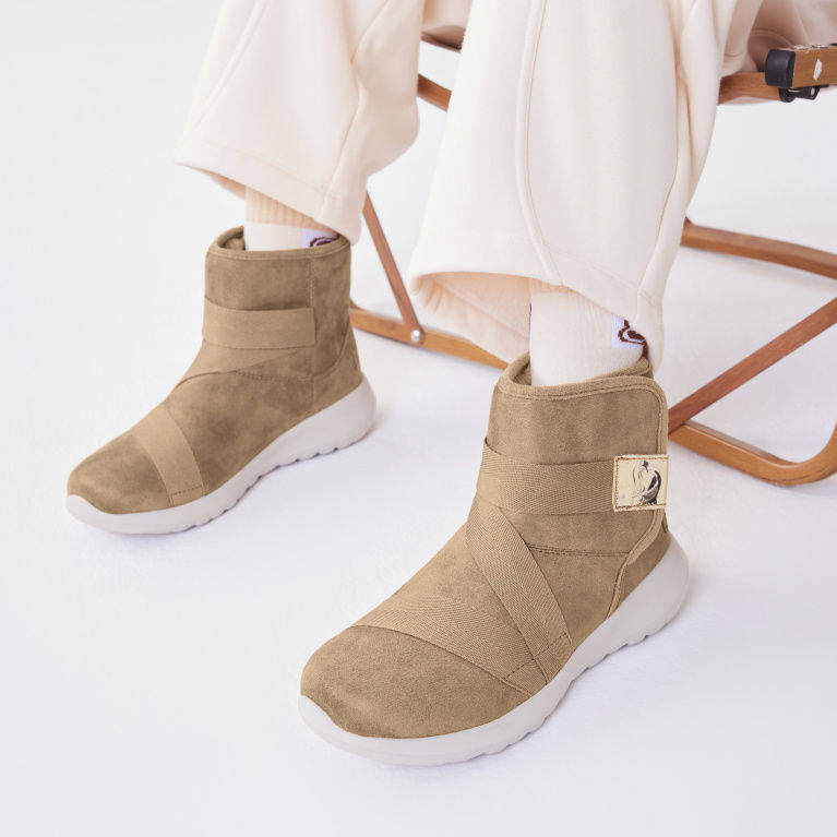 斯凯奇新款魔术贴运动保暖雪地靴