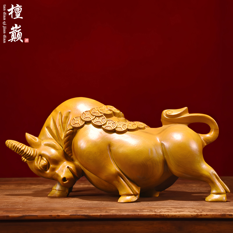 香樟木雕金钱牛摆件实木十二生肖牛气冲天家居客厅办公柜台装饰品