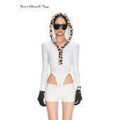 修身 NOLA 豹点狂想 百搭豹毛拼接连帽白色针织紧身拉链打底连体衣