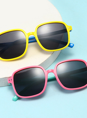 2025硅胶儿童太阳镜 新款卡通框架黑色大脸时尚小孩防紫墨镜