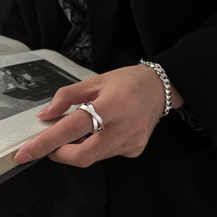 钛钢双环交叉戒指男女冷淡风时尚ins小众嘻哈简约潮指环情侣对戒