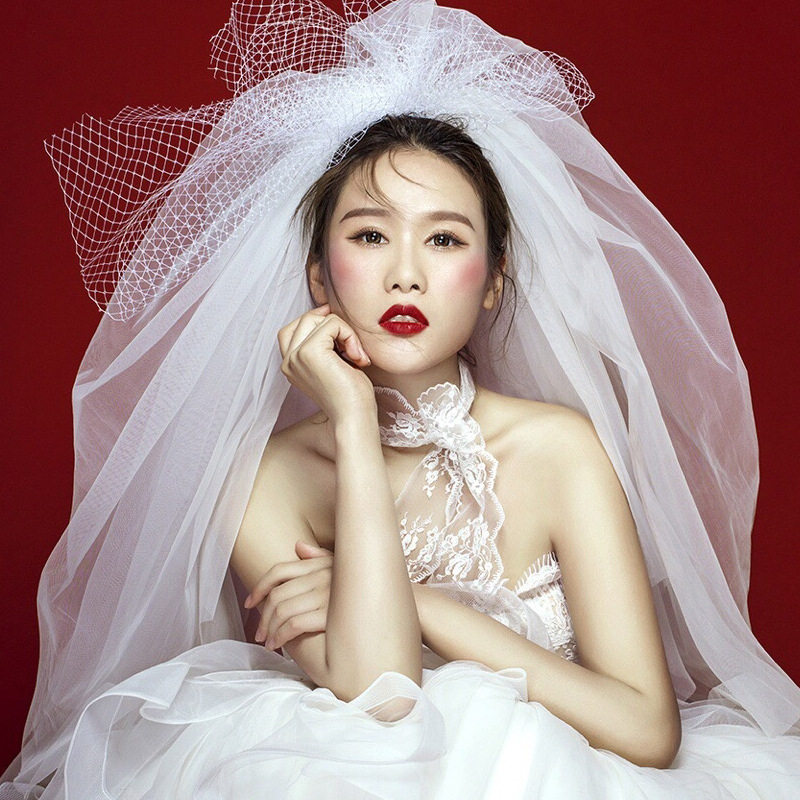 网格蝴蝶结造型硬纱蓬蓬新娘头纱婚纱礼服影楼拍照短款双层头纱