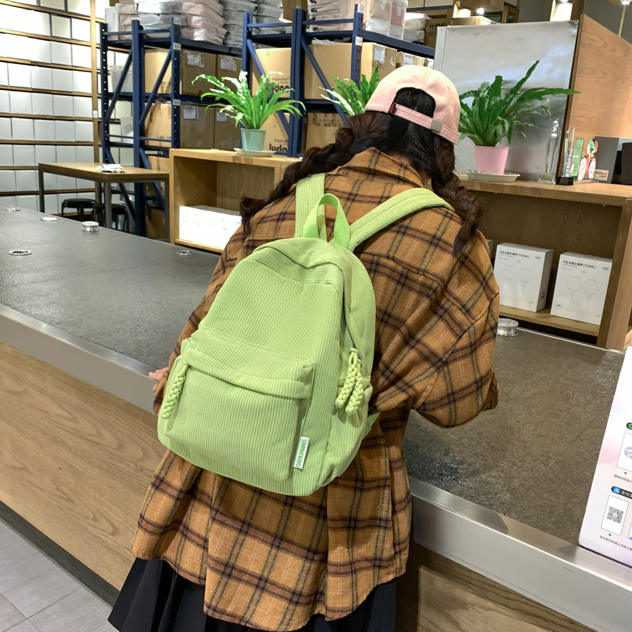 日系背包软妹校园学生包少女书包学院风旅行包色灯芯绒双肩背包