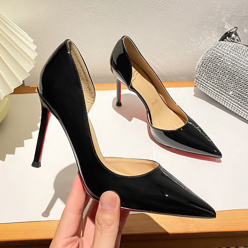2026新款春秋尖头侧空红底裸色高跟鞋女绝美细跟气质黑色漆皮单鞋