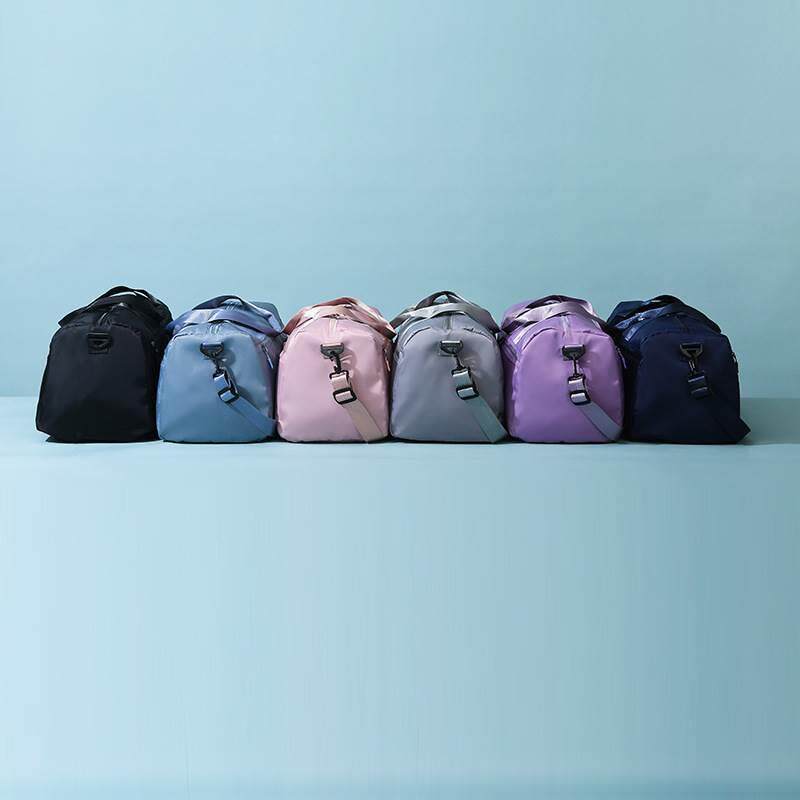 스포츠와 피트니스를 위한 새로운 대용량 여행가방 산모 수납을 위한 가벼운 무게 근거리 출장 대각선으로 착용 가능한 휴대용 요가백