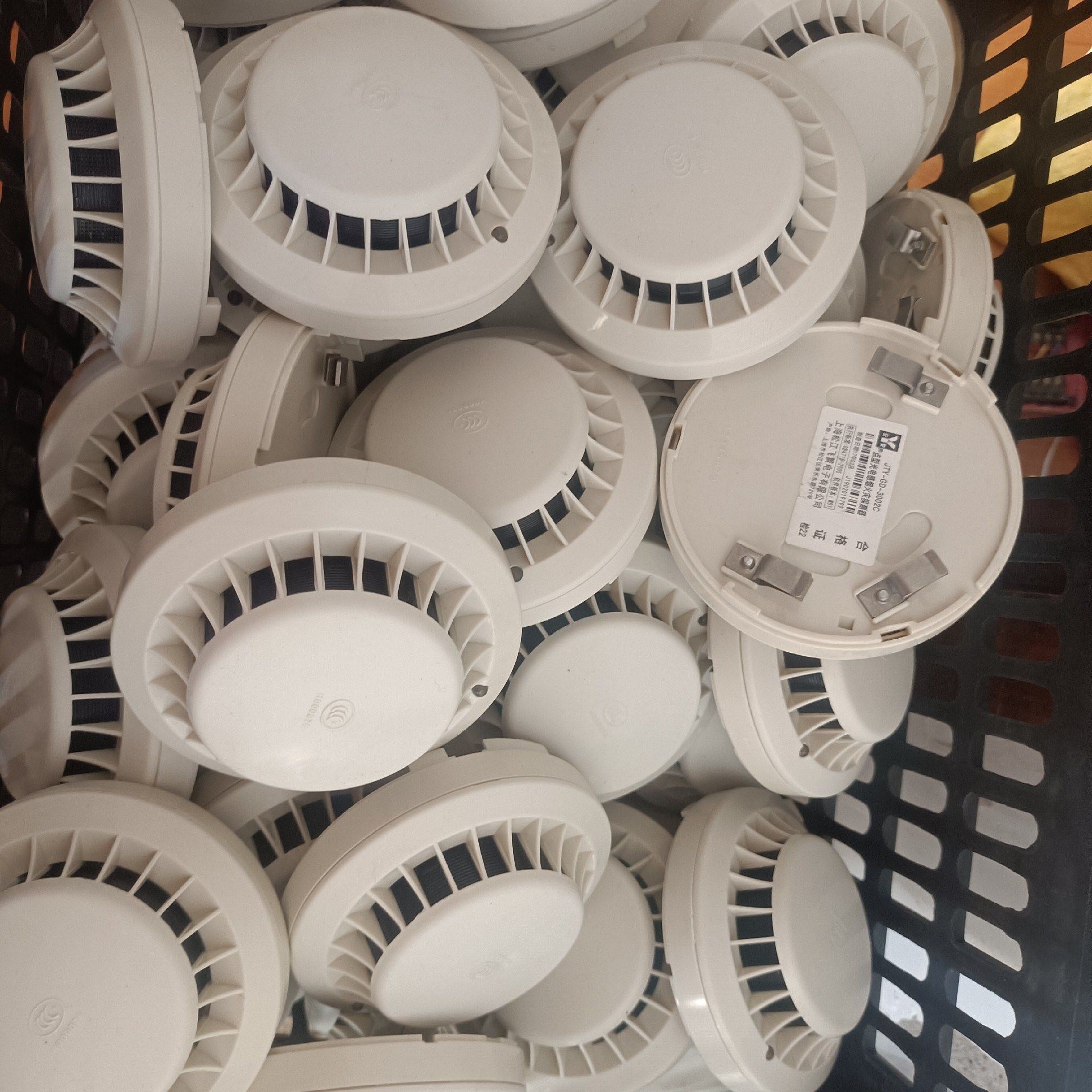 松江3002c白标烟感,图片实物拍摄,成色漂亮,包好用,有需议价产品