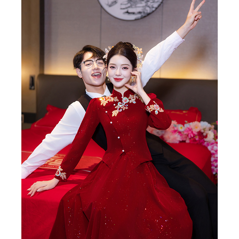 长袖敬酒服新娘2025新款冬季高级感订婚礼服裙女结婚中式红色丝绒