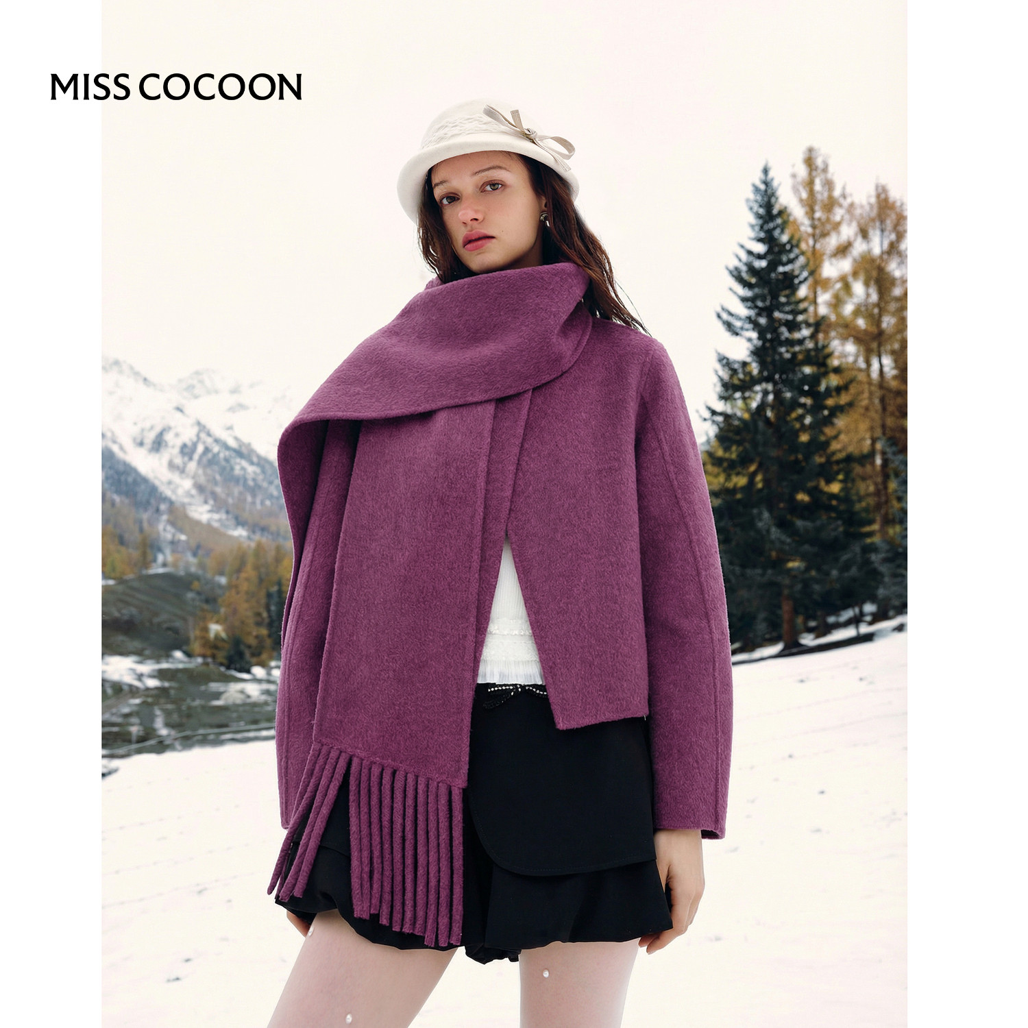 立体剪裁，微落肩袖