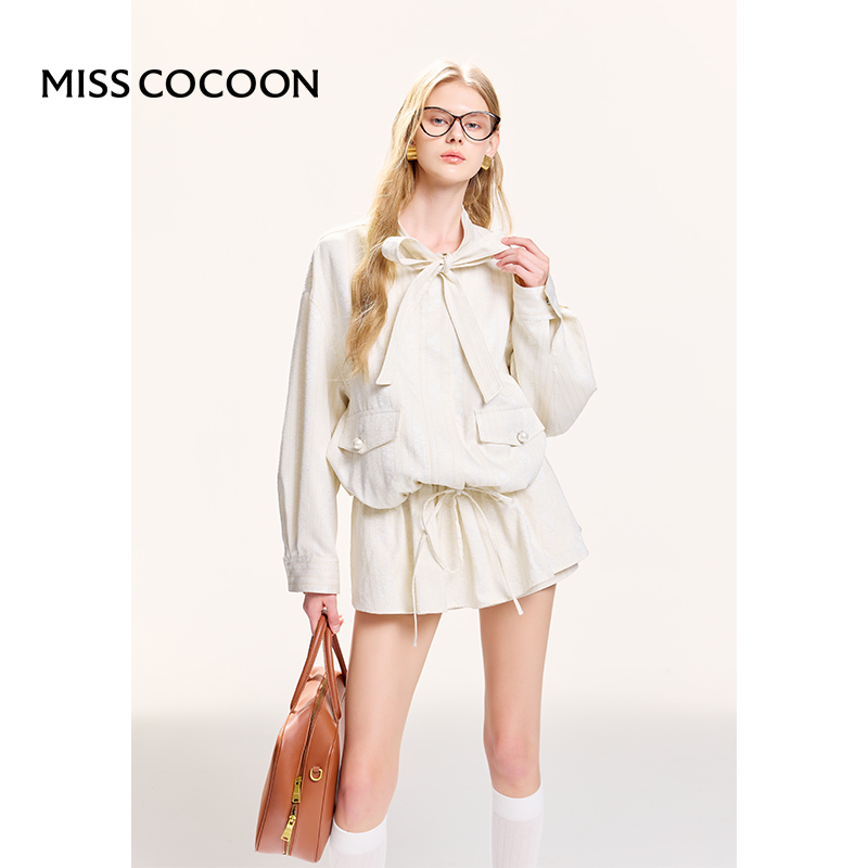 MISSCOCOON玫瑰提花夹克外套宽松廓形系带领百搭米白上衣秋款