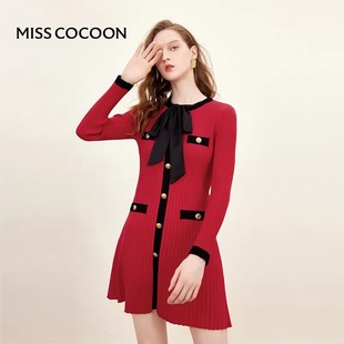 MISSCOCOON小香风撞色针织连衣裙缎面蝴蝶结飘带红色米色秋冬款