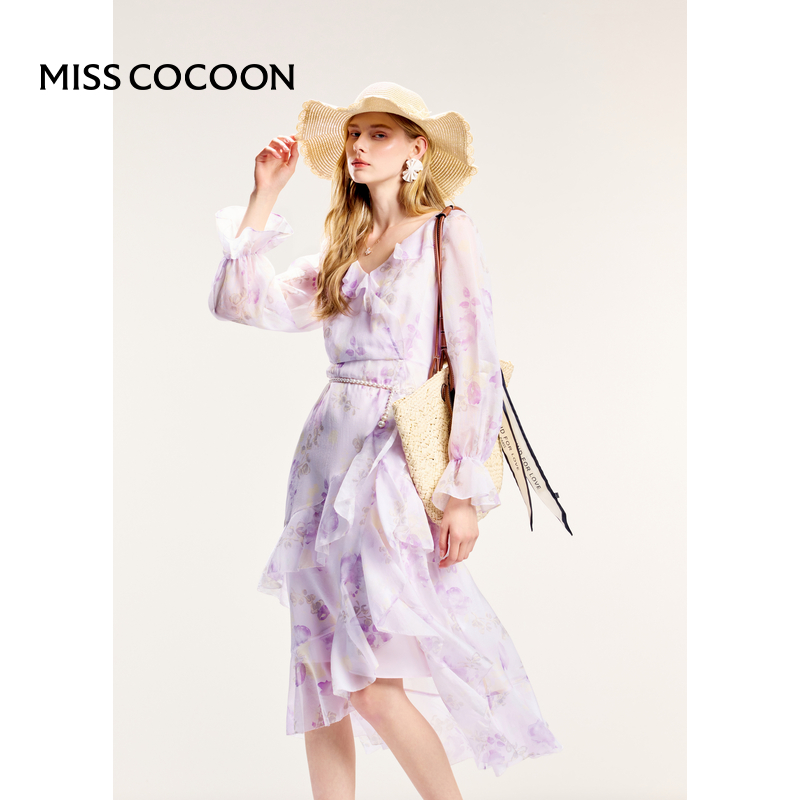 MISSCOCOON浪漫紫荷叶边V领人丝连衣裙度假花瓣袖收腰裙秋款