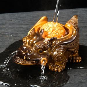 .茶宠摆件蟾蜍招财喷水貔貅茶桌茶盘茶台茶具配件变色宠物可养金