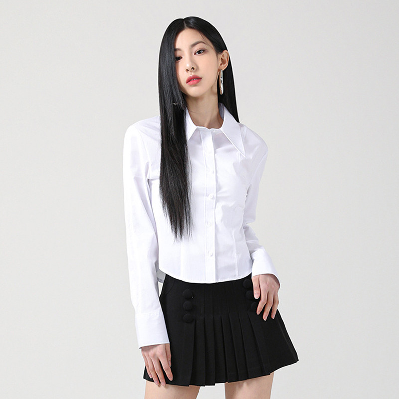 短款长袖衬衫显瘦修身时髦炸街