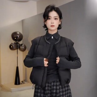 白鸭绒羽绒马甲女短款坎肩秋冬新款2025新款高级感小个子背心外穿