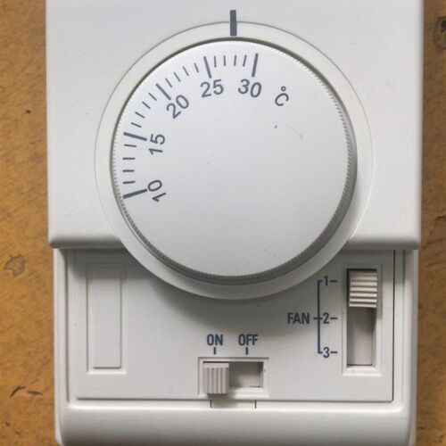 Honeywell霍尼韦尔 T6373BC1130/1108中央空调风机盘管控制面板